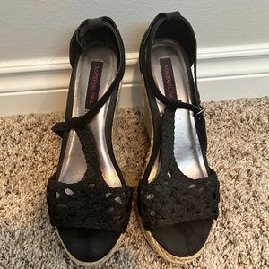 Black Material girl wedges in size 9
